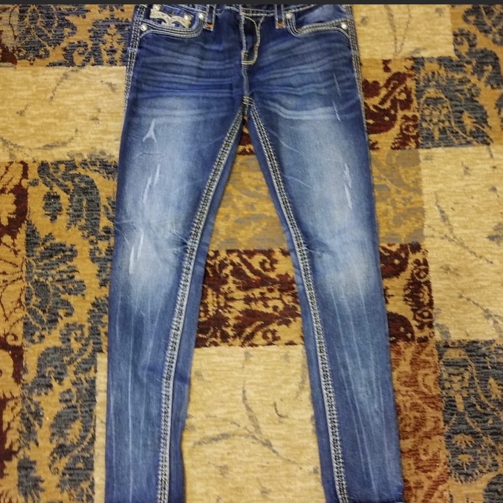 ❤️SOLD❤️Worn Rock Revival